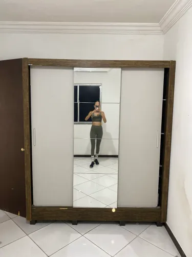 Guarda roupa (doação) para retirar com urgência