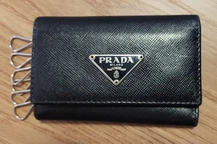 Porta chaves Prada preto 