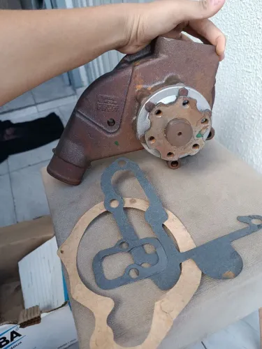  Bomba d?Água URBA UB0314 Mercedes-Benz OM 352 - Nova na Caixa