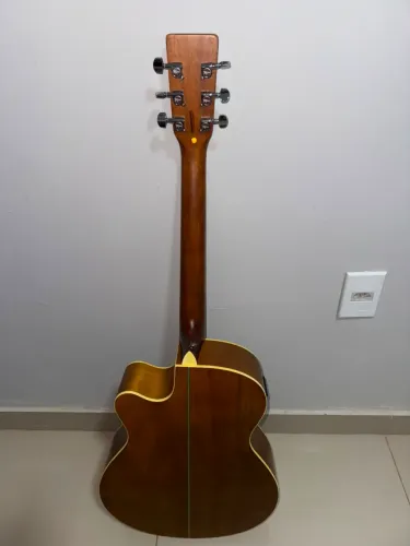Violão novo