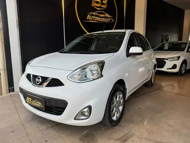 Nissan March SV 1.0 12V Flex 5P 2016
