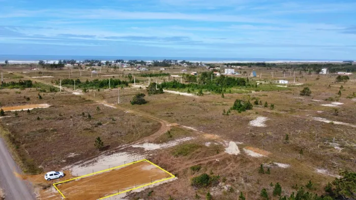 Terreno Esquina em Nova Torres