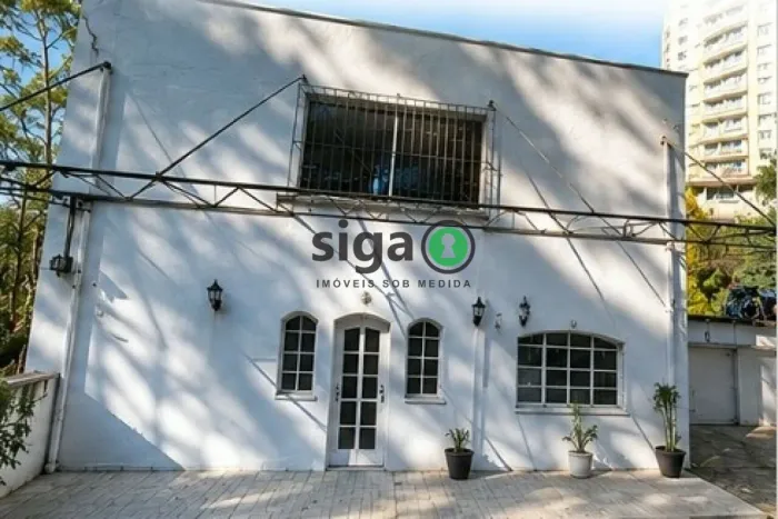 Casa comercial para locação na Vila Andrade!!!