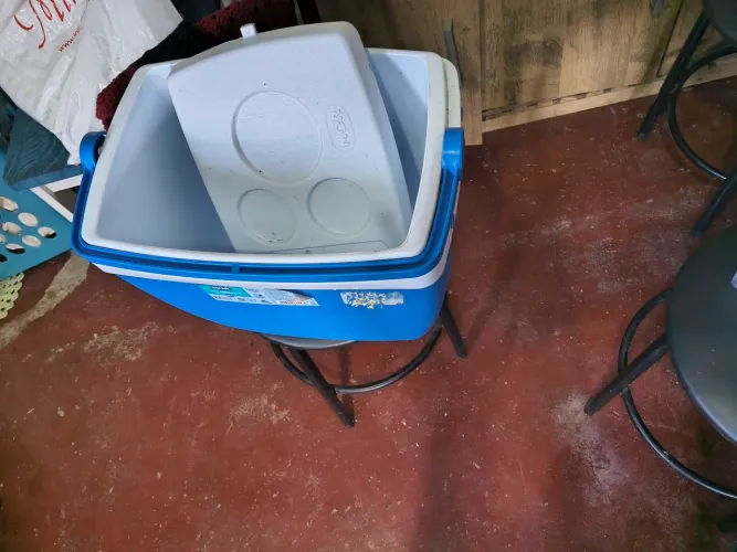 Frigobar,mesa dobrável,cooller 28 l