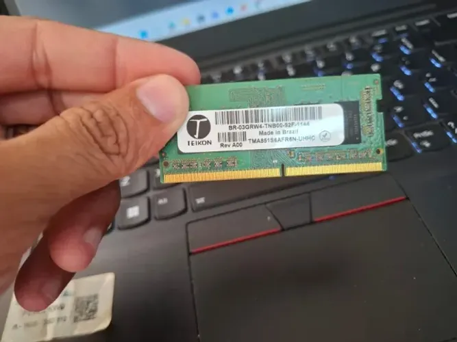 Memória DDR4 4gb 2666
