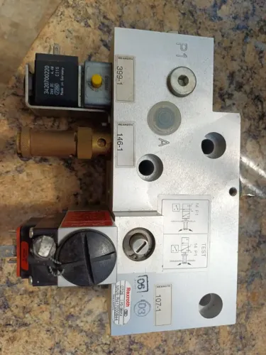 Bloco de Controle Hidráulico Rexroth 24V DC - Válvula Hidráulica