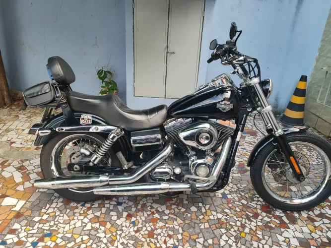 Harley Davidson Dyna super glide custom 2010