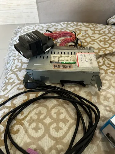 Vendo multimídia compatível com o jetta completa com câmera de ré