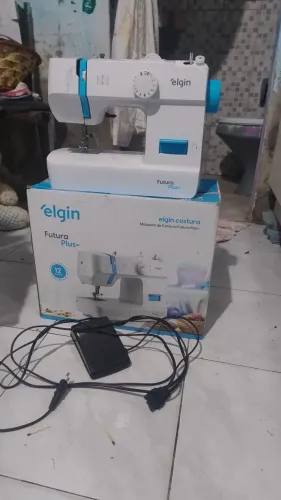 VENDO MÁQUINA ELÉTRICA DE CONSTURA ELGIN