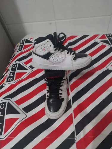 Tênis Jordan infantil original N 30
