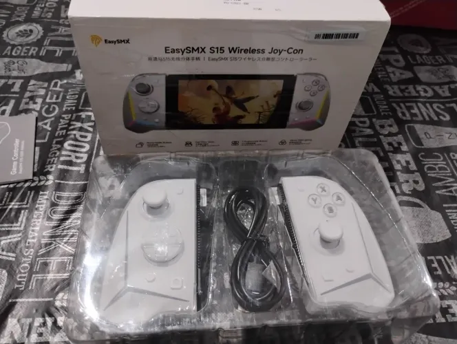 Controles Joy-Con p/ Nintendo Switch e OLED EasySMX S15 - Novo, Analógico Hall Effect RGB
