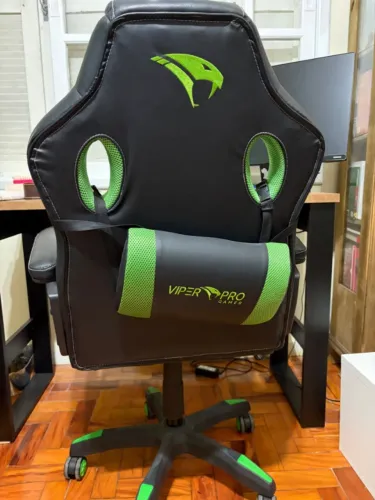 Cadeira Gamer Viper Pro Gamer Preta e Verde com Almofada Lombar