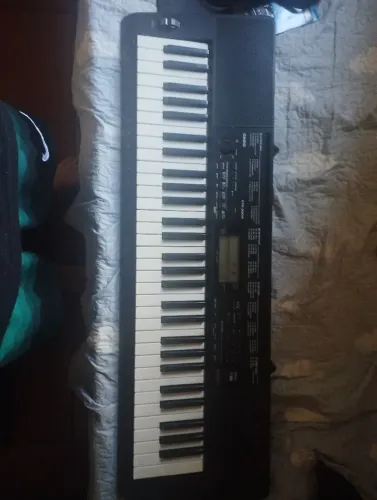 Vendo ctk 3500, ótimo estado sem avaria nenhuma