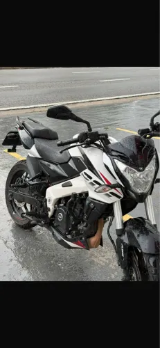 Dominar D200 Vendo ou troco por carro