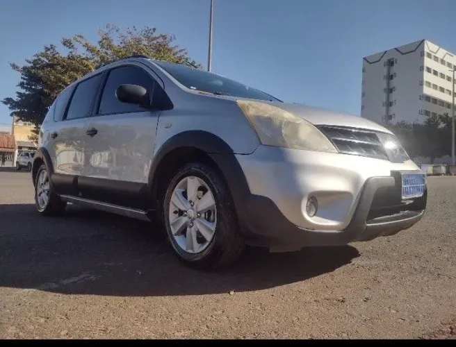 Nissan Livina X-gear 1.6 16V Flex Fuel Mec. 2010