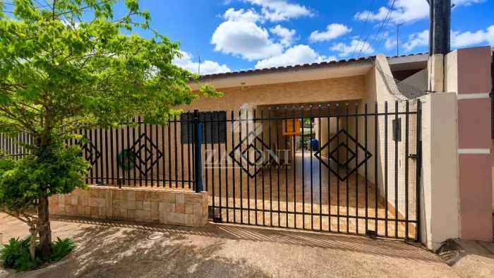 Residência geminada com 2 quartos