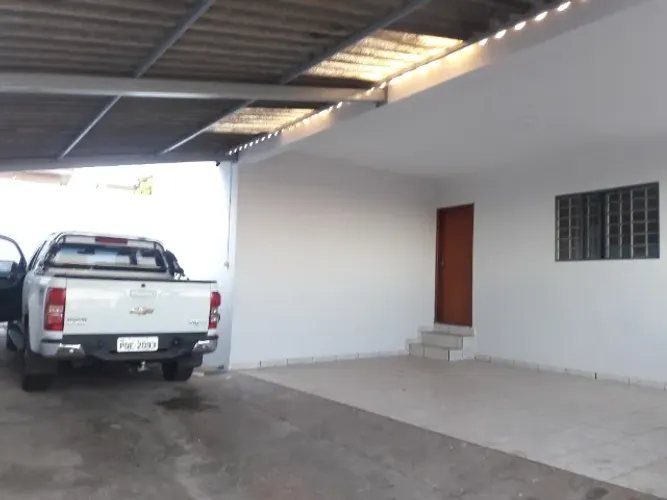Casa 3 quartos, sala, cozinha, 2 banheiros, laje, livre de energia, Gentil Meireles, na AV
