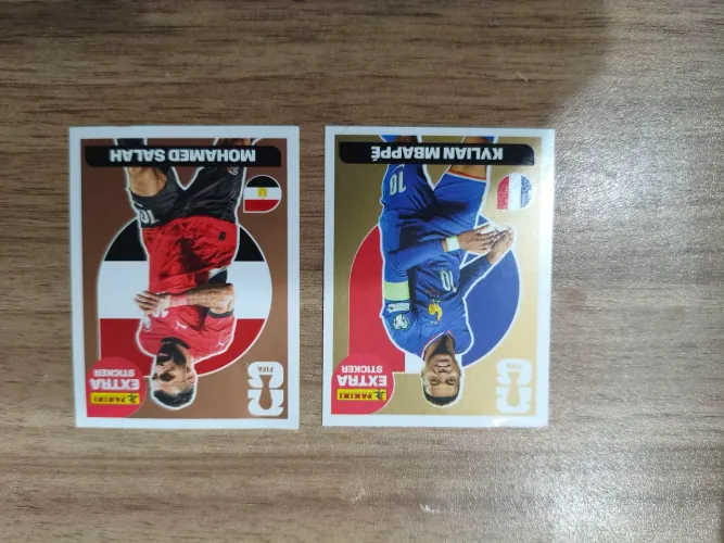 Vendo 2 figurinhas ouro e bronze copa 2026