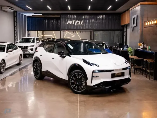 Zeekr X Flagship Flagship (elétrico) 2025