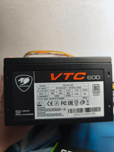 Fonte Pc Cougar 600w 80 plus usada 