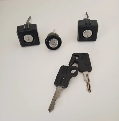 Par cilindro (botão) porta e porta mala Gm Opala 85 em diante Original preto