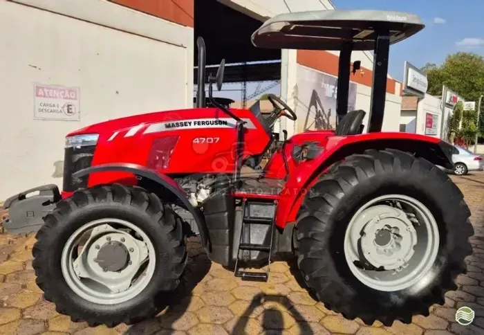 TRATOR MASSEY FERGUSON 4707 A VENDA