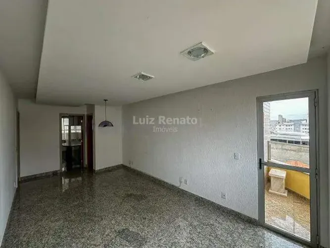 Apartamento à venda no bairro Sagrada Família