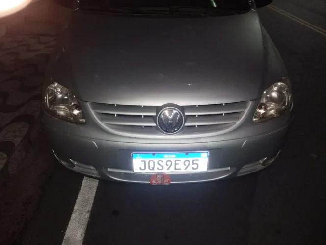 Volkswagen Fox Plus 1.0mi/ 1.0mi Total Flex 8V 4P 2006