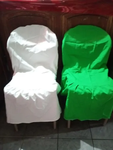 Capas de cadeiras no tecido pergal nas cores verde e branca a unidade 10 reais