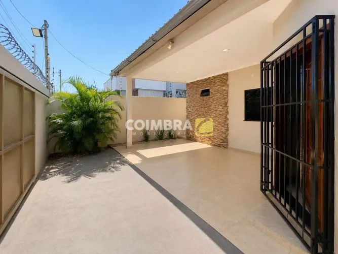Casa com 2 suites + 1 quarto, piscina, área gourmet e sistema de energia solar