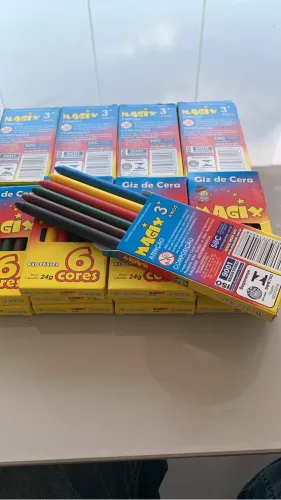 Giz de Cera para Colorir caixa com 24g com 6 cores vibrantes Magix