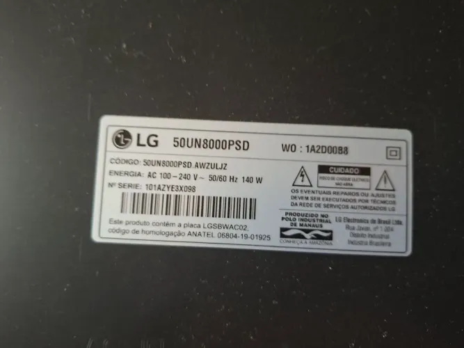 TV LG 50 polegadas com defeito