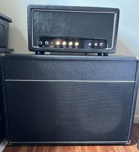 Cabeçote valvulado e caixa 2x12