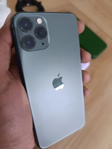 Iphone 11 Pro (Linha na tela)