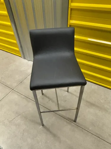 Banqueta para Cozinha em Aluminio com Assento em Courino