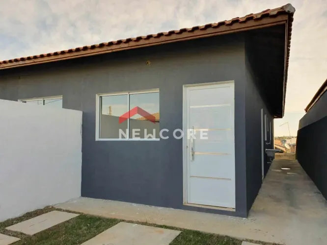 Casa em Rua Helicônia - Aguassaí (Caucaia do Alto) - Cotia/SP
