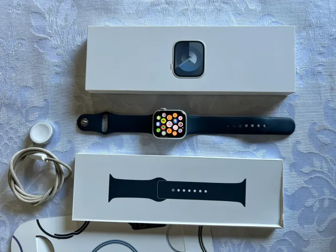 Vende-se Apple Watch Series 9