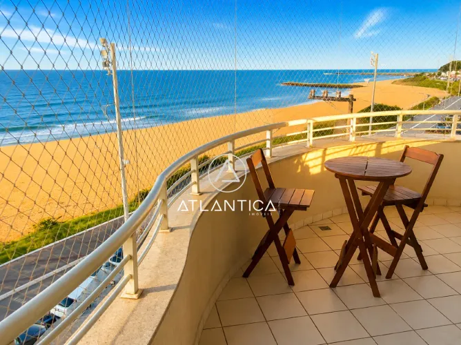 Atlântica Imóveis tem excelente Apartamento Frente-Mar à Venda na Praia Campista, Macaé/RJ