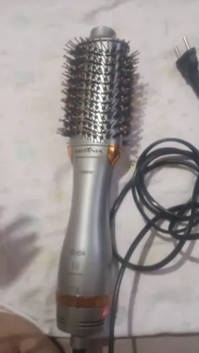 Vendo essa escova secadora e essa chapinha
