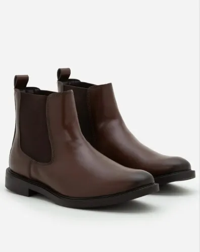 Bota com cano médio (NOVA - NA CAIXA)