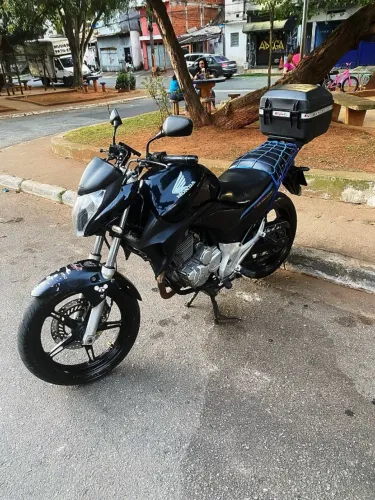 Cb300R EM DIA