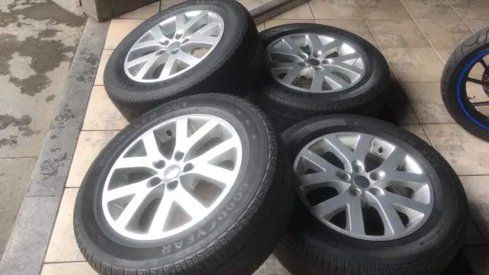 rodas com pneu goodyear 225 65 17