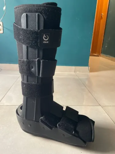Bota imobilizadora longa cano alto