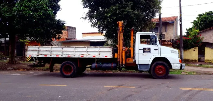 Vendo caminhão munck 6ton Mercedes 1214 toco ano 90