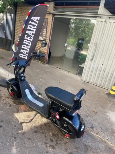 Scooter semi nova elétrica 