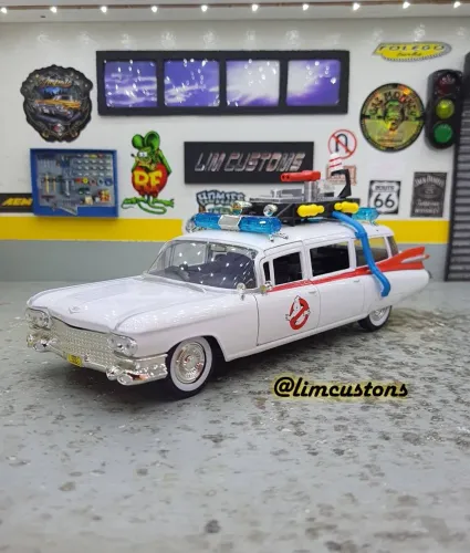 Jada toys 1:24 - Cadillac Caça Fantasma