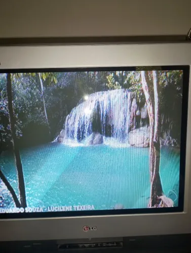 Tv de tubo, ótima imagem 24'