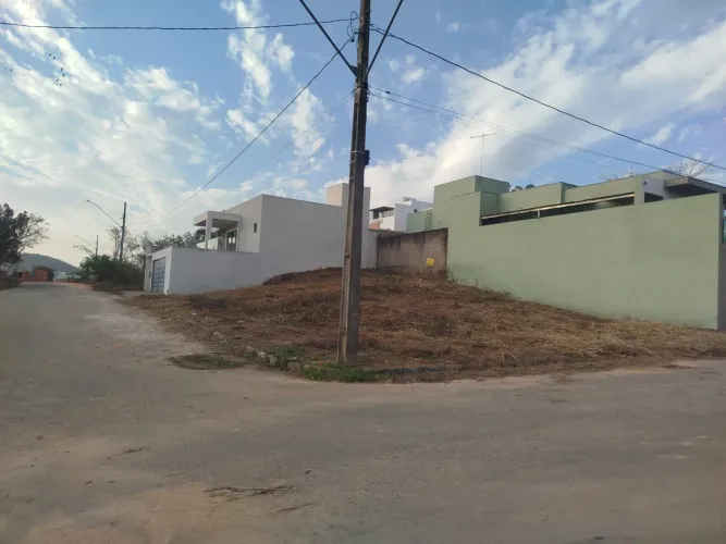 Vendo terreno ótima localização próximo ao Cruzeiro