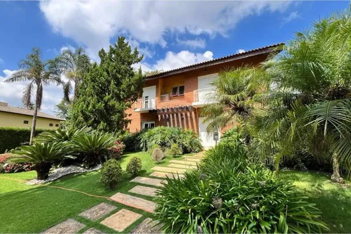 Casa de Alto Padrão para Locação R$ 10.000,00 no Condomínio Lago Azul Araçoiaba da Serra/