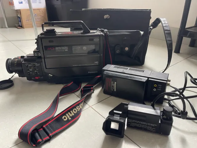 Panasonic NV-M3 câmera filmadora analógica 1980